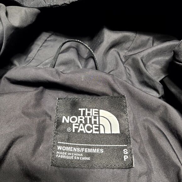 The North Face Black Hooded Belted Hyvent Jacket Women’s Size Small Black - Picture 8 of 10